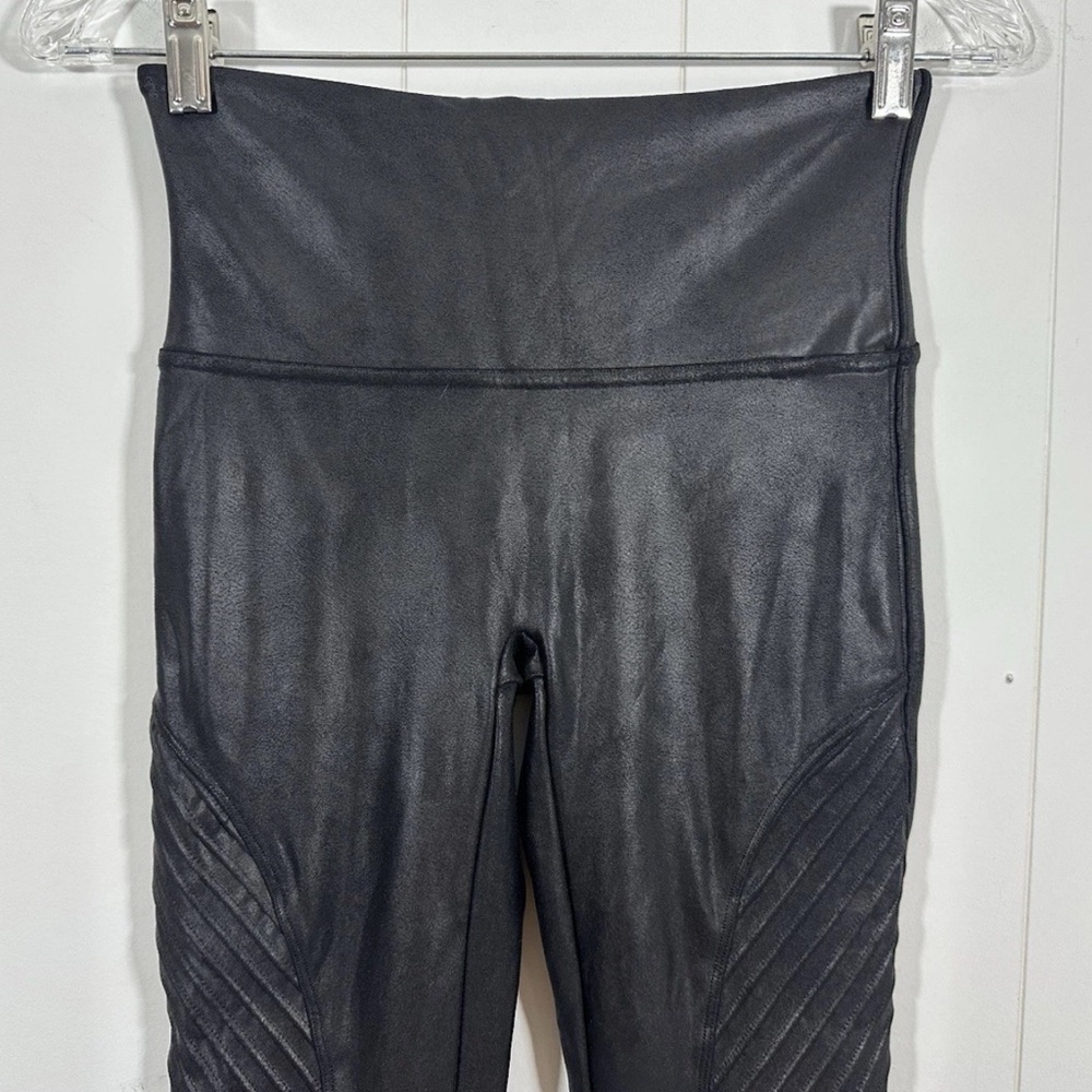 Spanx Leggings Womens Sz M Faux Leather Moto Black Pants Slimming Stretch Skinny - Picture 2 of 12